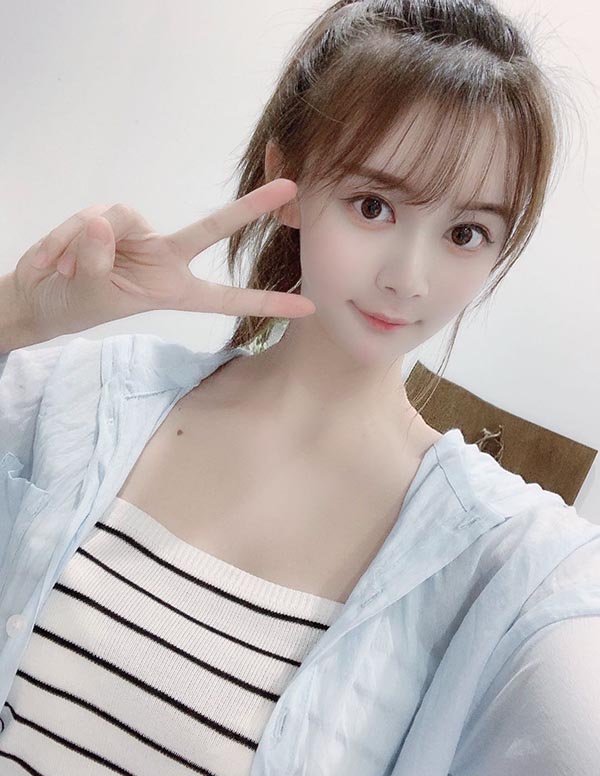 伦敦伴游大学生